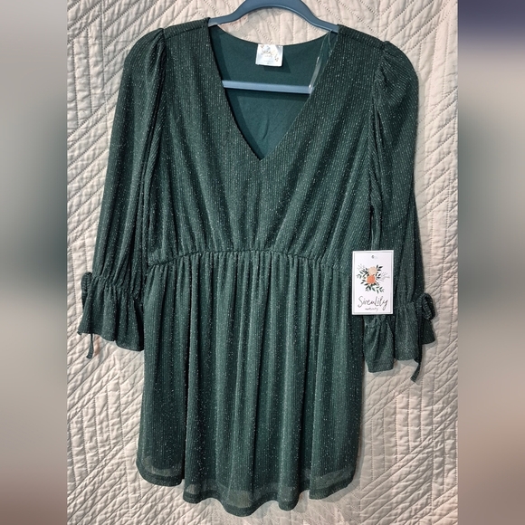 Siren Lily Maternity Teal Long Sleeve Shirt with V-Neck - Picture 4 of 6